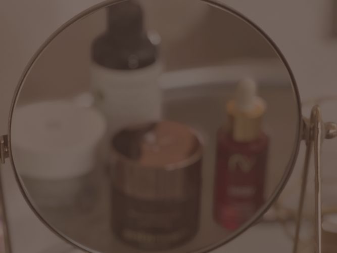 La melatonina y tu piel: más que una hormona del sueño