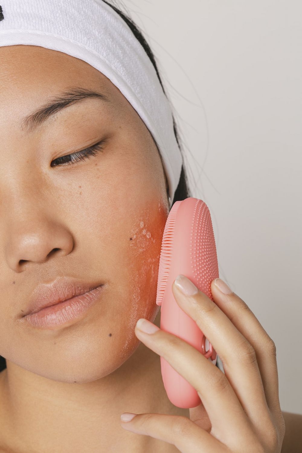 EASY NUSU. Cepillo de limpieza facial - USU Cosmetics